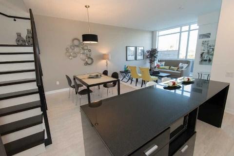 th08 - 33 Singer Crt, Townhouse with 2 bedrooms, 3 bathrooms and 1 parking in Toronto ON | Image 3