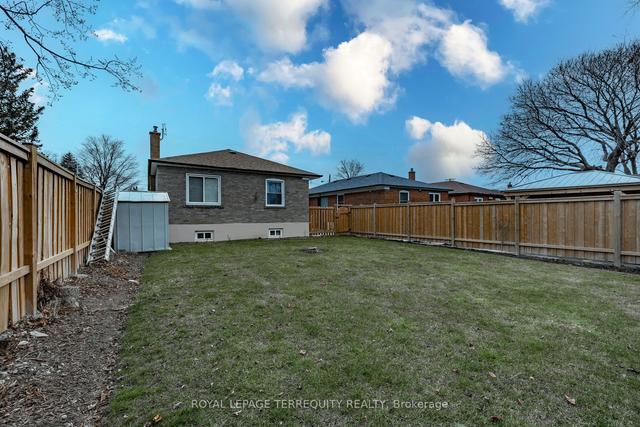 140 Crocus Dr, House detached with 3 bedrooms, 2 bathrooms and 2 parking in Toronto ON | Image 36