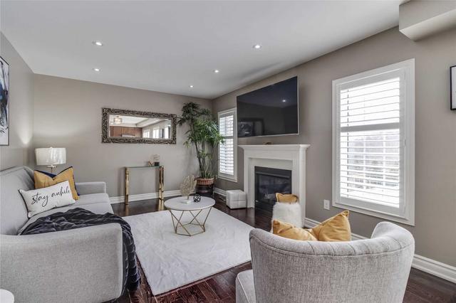 77 Westgate Ave, House detached with 4 bedrooms, 4 bathrooms and 4 parking in Ajax ON | Image 4
