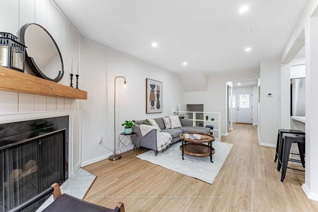 104 Bellefontaine St, House attached with 3 bedrooms, 3 bathrooms and 3 parking in Toronto ON | Image 30