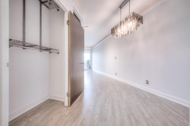Lph29 - 1 Shaw St, Condo with 2 bedrooms, 2 bathrooms and 1 parking in Toronto ON | Image 5