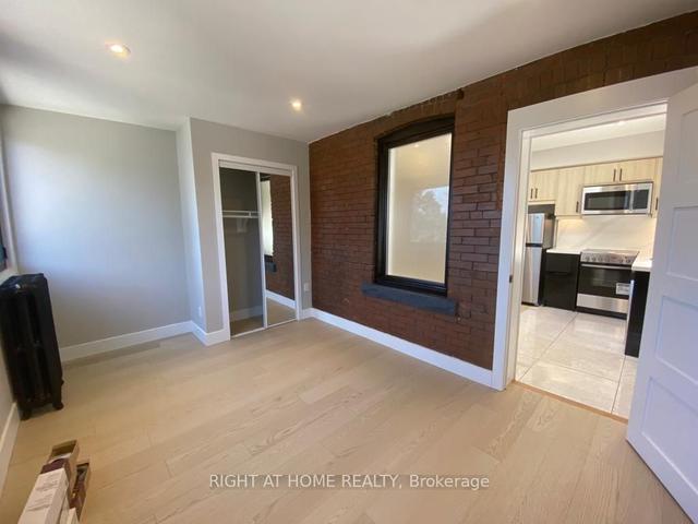2b - 411 Roncesvalles Ave, House detached with 2 bedrooms, 1 bathrooms and 0 parking in Toronto ON | Image 4