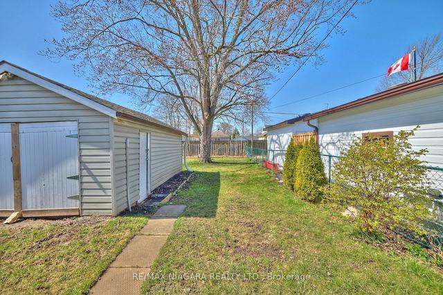 44 Churchill St, House detached with 3 bedrooms, 1 bathrooms and 4 parking in St. Catharines ON | Image 13