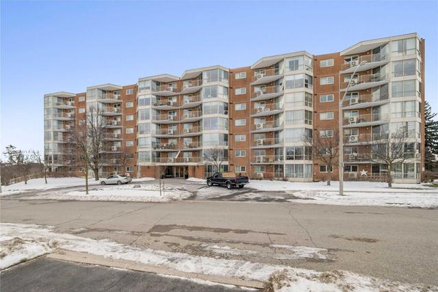 403 - 26 Hall Rd, Condo with 2 bedrooms, 2 bathrooms and 1 parking in Halton Hills ON | Image 16