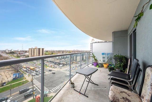 1002 - 2152 Lawrence Ave E, Condo with 3 bedrooms, 2 bathrooms and 1 parking in Toronto ON | Image 17