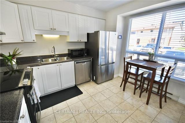 2 - 135 Belmont Dr, Townhouse with 3 bedrooms, 2 bathrooms and 1 parking in London ON | Image 26