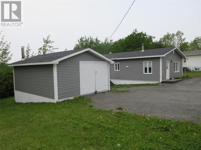 9 Eighteenth Avenue, House detached with 2 bedrooms, 1 bathrooms and null parking in Grand Falls-Windsor NL | Image 2