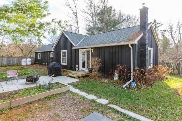81 Burleigh St, House detached with 2 bedrooms, 1 bathrooms and 8 parking in North Kawartha ON | Card Image