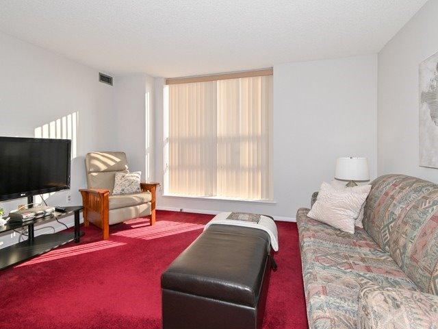 506 - 701 King St W, Condo with 1 bedrooms, 1 bathrooms and 1 parking in Toronto ON | Image 4