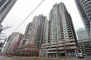 3307 - 750 Bay St, Condo with 2 bedrooms, 2 bathrooms and 1 parking in Toronto ON | Image 1