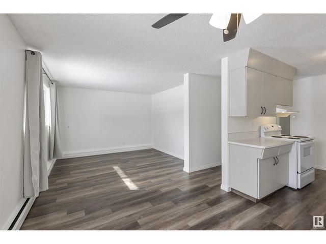 102 - 15930 109 Av Nw, Condo with 2 bedrooms, 1 bathrooms and 1 parking in Edmonton AB | Image 21