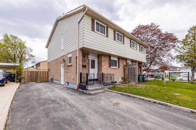 7302 Lancaster Ave, House semidetached with 4 bedrooms, 3 bathrooms and 6 parking in Mississauga ON | Image 34