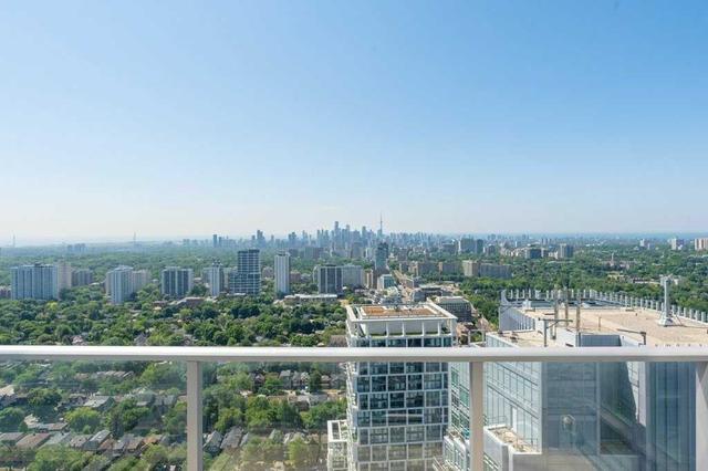 4701 - 2191 Yonge St, Condo with 2 bedrooms, 3 bathrooms and 2 parking in Toronto ON | Image 1