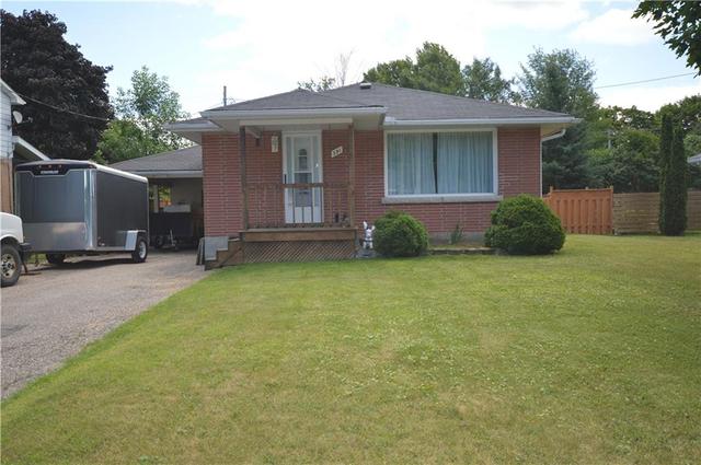 391 Charles Avenue, House detached with 4 bedrooms, 2 bathrooms and 4 parking in Renfrew ON | Image 1