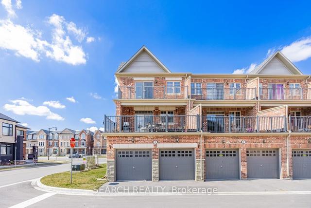 5 Remembrance Rd S, House attached with 5 bedrooms, 5 bathrooms and 4 parking in Brampton ON | Image 4