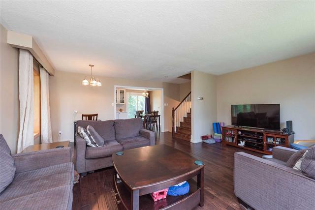 3 Grassington Cres, House detached with 3 bedrooms, 3 bathrooms and 3 parking in Brampton ON | Image 5