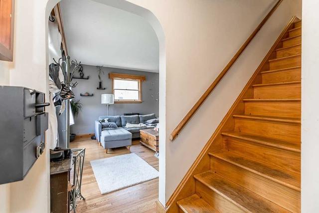 110 Codrington St, House detached with 3 bedrooms, 3 bathrooms and 3 parking in Barrie ON | Image 34