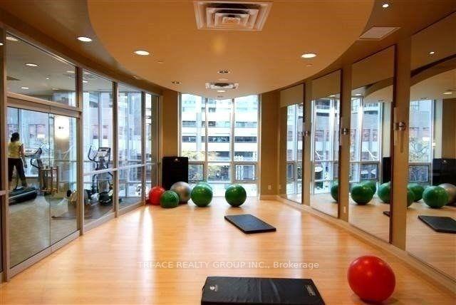 3501 - 761 Bay St, Condo with 1 bedrooms, 1 bathrooms and 0 parking in Toronto ON | Image 4
