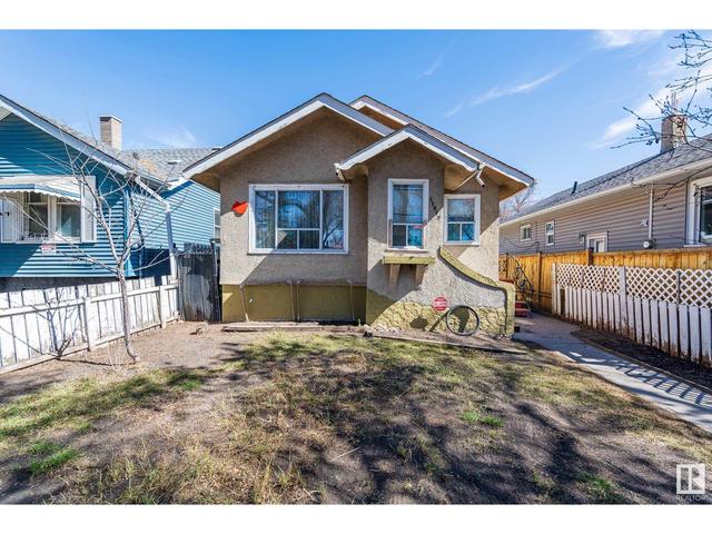 11639 97 St Nw, House detached with 3 bedrooms, 2 bathrooms and null parking in Edmonton AB | Image 2