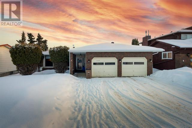 5314 44 Avenue, House detached with 4 bedrooms, 2 bathrooms and 6 parking in Athabasca AB | Card Image