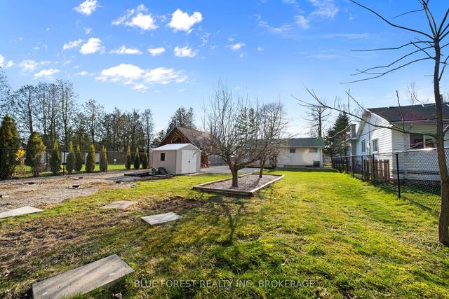 7 Andrews Cres Acre, House detached with 2 bedrooms, 1 bathrooms and 6 parking in Central Huron ON | Image 18