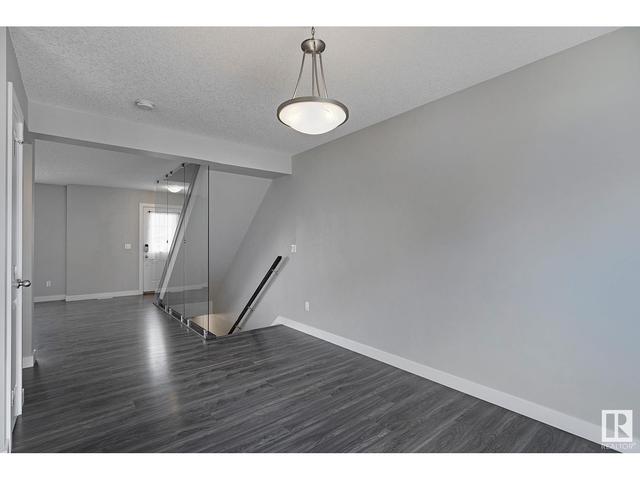 100 - 9535 217 St Nw, House attached with 3 bedrooms, 2 bathrooms and null parking in Edmonton AB | Image 13