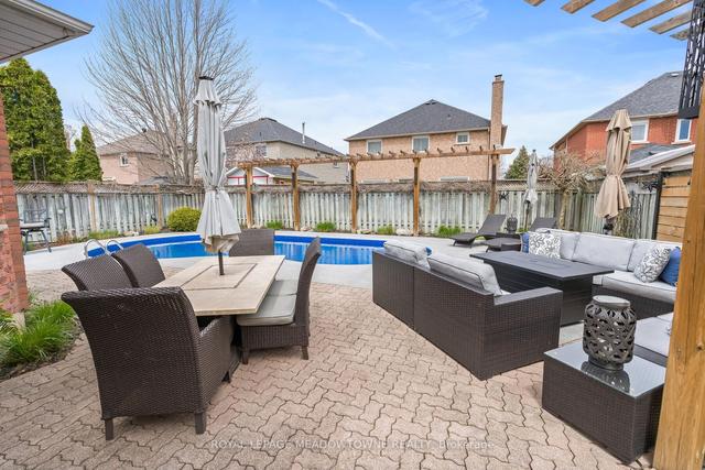 6 Treanor Cres, House detached with 4 bedrooms, 4 bathrooms and 6 parking in Halton Hills ON | Image 22