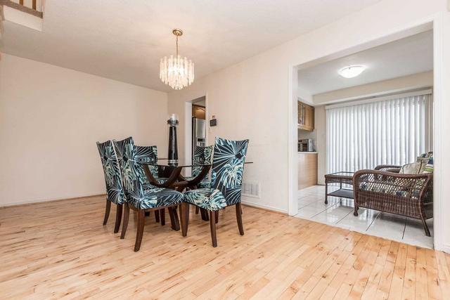 1 Kitto Crt, House semidetached with 3 bedrooms, 3 bathrooms and 3 parking in Brampton ON | Image 4