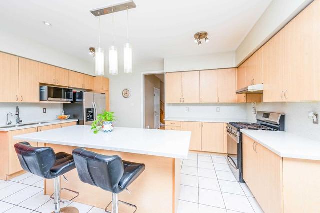 5481 Festival Dr, House semidetached with 3 bedrooms, 4 bathrooms and 2 parking in Mississauga ON | Image 3