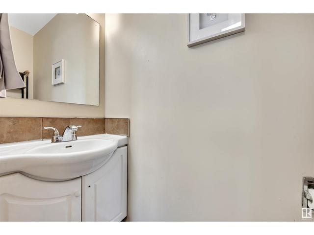 3418 135 Av Nw, House semidetached with 4 bedrooms, 1 bathrooms and null parking in Edmonton AB | Image 6