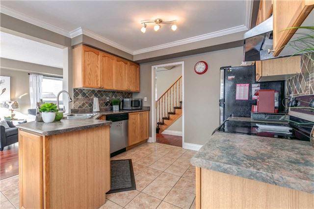 81 Tunney Pl, House detached with 3 bedrooms, 3 bathrooms and 2 parking in Whitby ON | Image 7