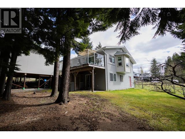 3682 Hawthorn Street, House detached with 3 bedrooms, 3 bathrooms and null parking in Kitimat Stikine E BC | Image 28