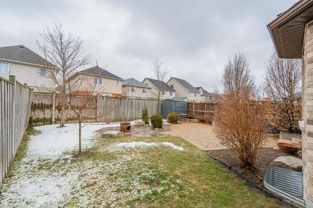 56 Bowen Drive, House detached with 3 bedrooms, 2 bathrooms and null parking in Guelph ON | Image 38