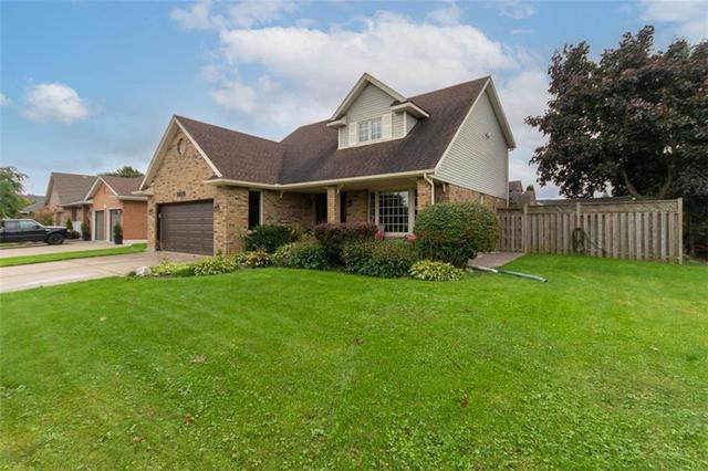 7726 Mount Carmel Boulevard, House detached with 3 bedrooms, 2 bathrooms and 6 parking in Niagara Falls ON | Image 2