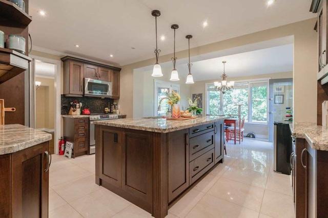 918 Baltimore Ave, House detached with 4 bedrooms, 4 bathrooms and 6 parking in Mississauga ON | Image 4