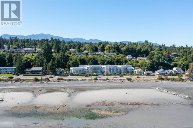 107 - 3156 Island Hwy W, Condo with 2 bedrooms, 2 bathrooms and 1 parking in Qualicum Beach BC | Image 16