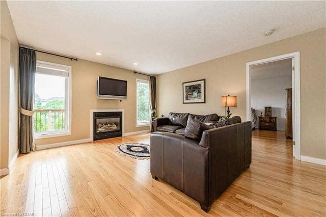 8 Elderberry Crt, House detached with 1 bedrooms, 3 bathrooms and 6 parking in Guelph ON | Image 21