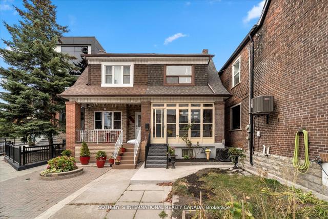 2032 Davenport Rd, House semidetached with 2 bedrooms, 3 bathrooms and 1 parking in Toronto ON | Image 1