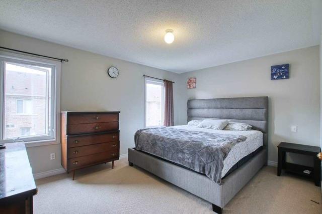 105 Sea Drifter Cres, House attached with 3 bedrooms, 2 bathrooms and 2 parking in Brampton ON | Image 8