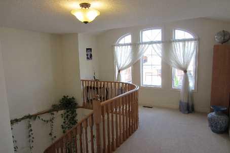 3662 Freeman Terr, House detached with 4 bedrooms, 4 bathrooms and 4 parking in Mississauga ON | Image 5