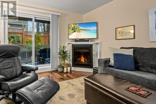102 - 1970 Comox Ave, Condo with 2 bedrooms, 2 bathrooms and 1 parking in Comox BC | Image 9