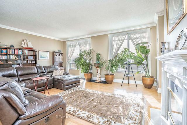 tph6 - 25 Kingsbridge Garden Circ, Condo with 3 bedrooms, 3 bathrooms and 2 parking in Mississauga ON | Image 39