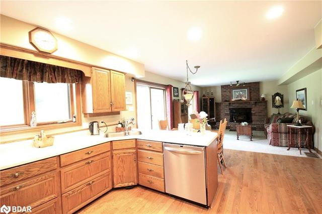 775 2 Line S, House detached with 4 bedrooms, 2 bathrooms and 12 parking in Oro Medonte ON | Image 15