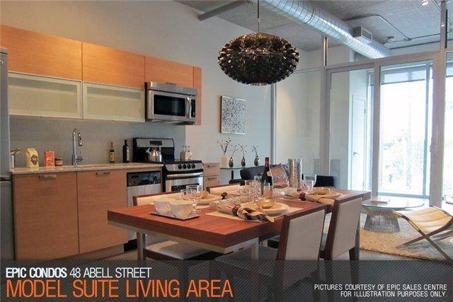 725 - 68 Abell St, Condo with 2 bedrooms, 1 bathrooms and null parking in Toronto ON | Image 2