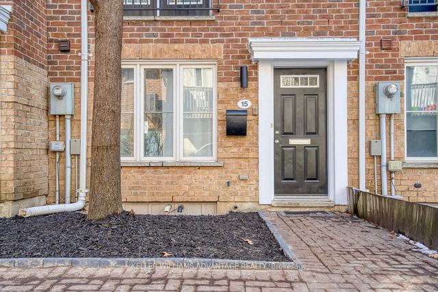 15 Pear Tree Mews, House attached with 3 bedrooms, 3 bathrooms and 2 parking in Toronto ON | Image 12