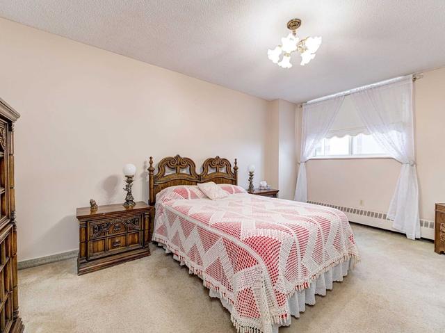 414 - 370 Dixon Rd, Condo with 3 bedrooms, 2 bathrooms and 1 parking in Toronto ON | Image 14