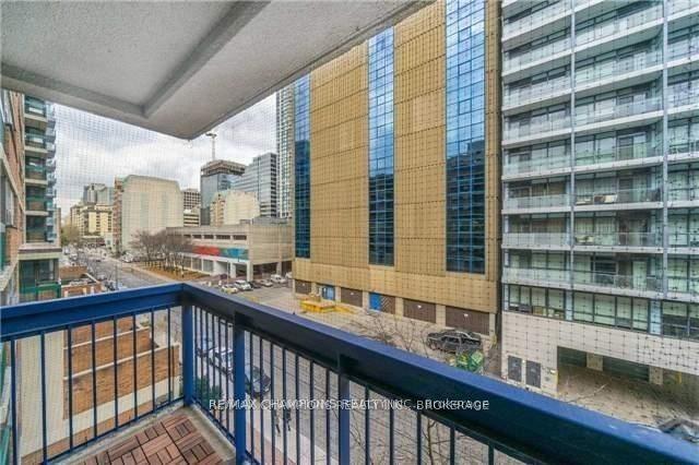 531 - 60 St. Patrick St, Condo with 1 bedrooms, 1 bathrooms and 0 parking in Toronto ON | Image 11