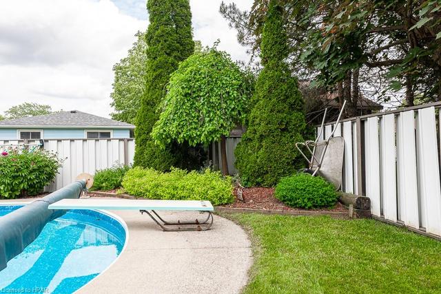 43 Tweedsmuir Place, House detached with 3 bedrooms, 1 bathrooms and 5 parking in Stratford ON | Image 37