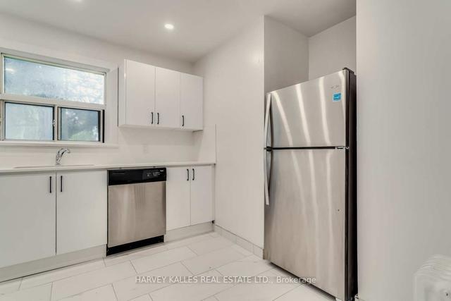 5 - 450 Arlington Ave, House detached with 3 bedrooms, 1 bathrooms and 1 parking in Toronto ON | Image 7