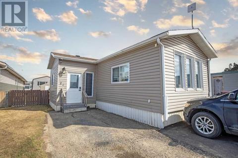 21, - 9531 98 Street, Home with 2 bedrooms, 1 bathrooms and 1 parking in Grande Prairie AB | Card Image